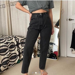 VINTAGE LEE HIGH WAISTED MOM JEANS🌚